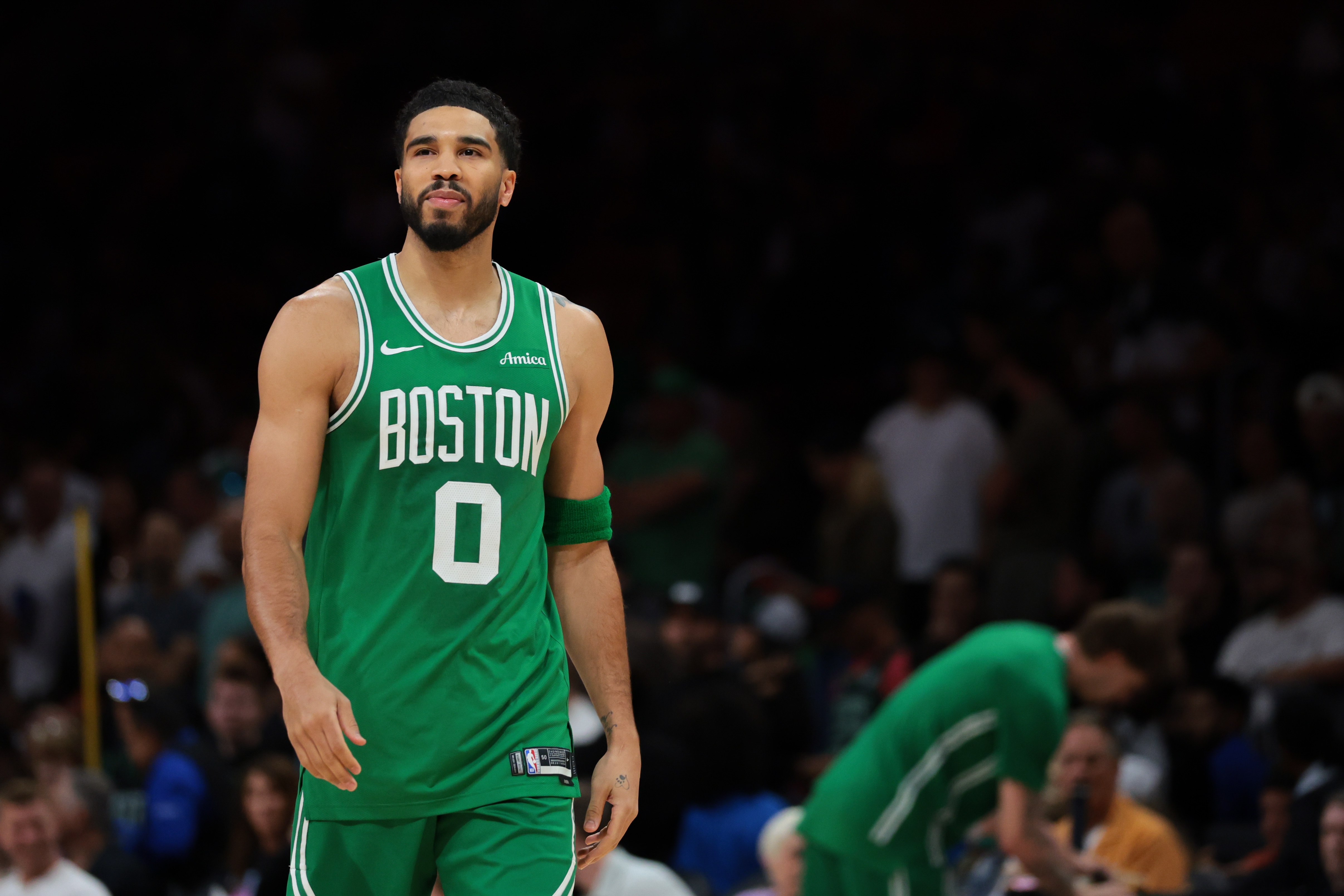 马祖拉：塔图姆场上判断很棒 他在慢慢找回比赛状态做得很好